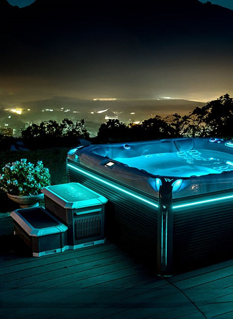 Wellis Peak Life product line - hot tub