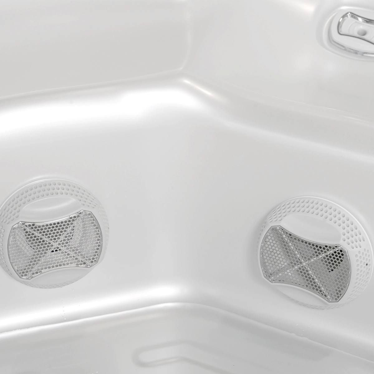 Mandala Life Hot Tub