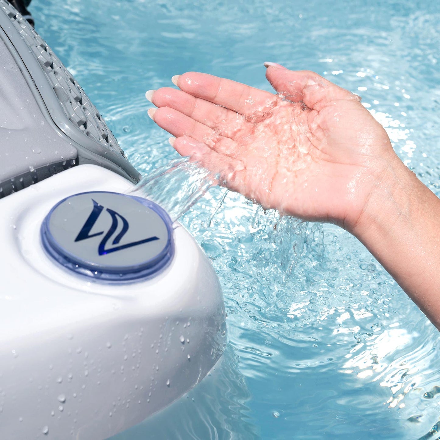 Lugano Life Hot Tub