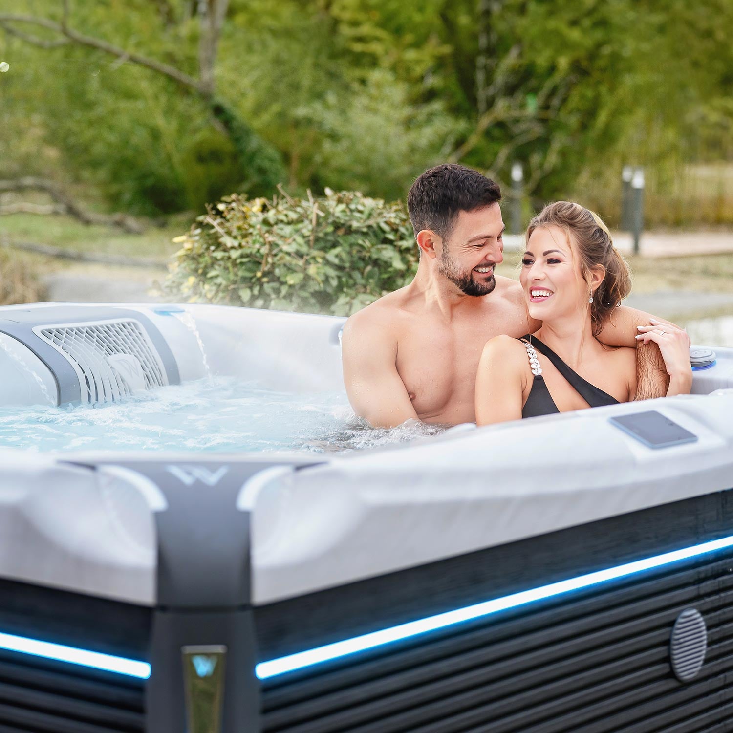 Kilimanjaro Life Hot Tub - Deluxe