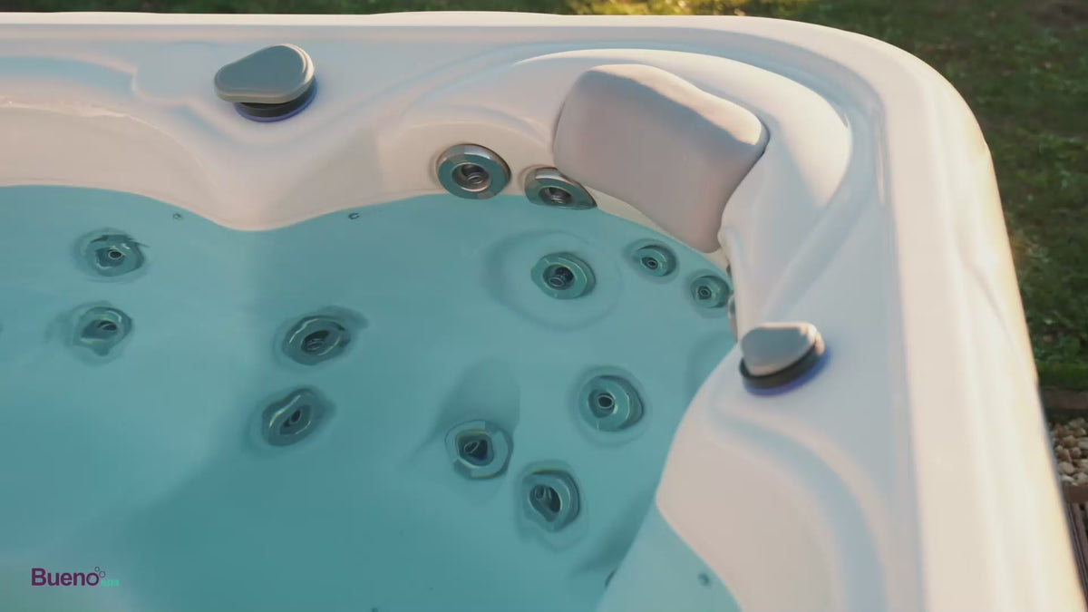 Buenospa NewYork hot tub short video